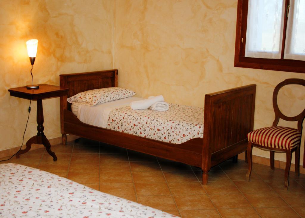 Гостевой дом Agriturismo Corte Ponte Dei Tedeschi Ostiglia Номер фото
