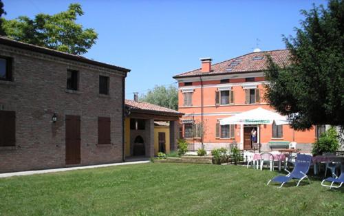 Гостевой дом Agriturismo Corte Ponte Dei Tedeschi Ostiglia Экстерьер фото